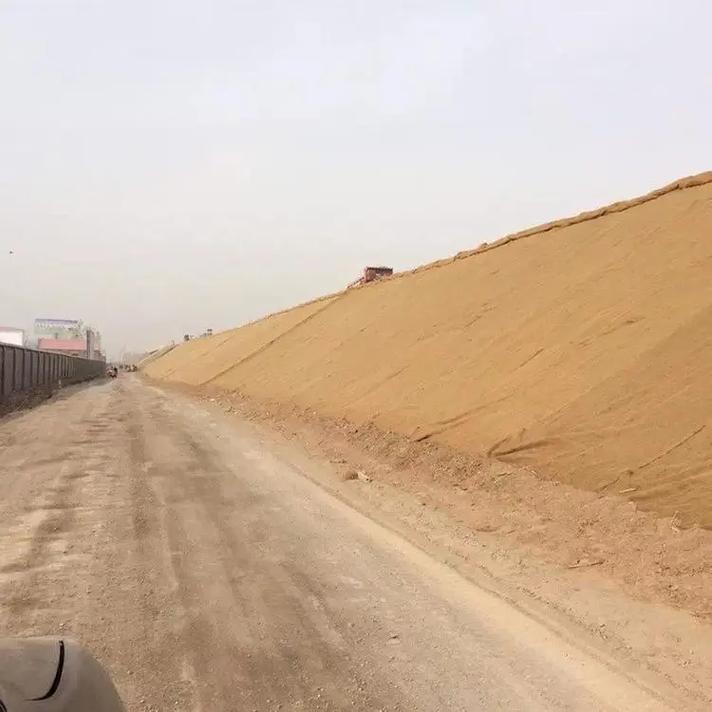 麻椰固土毯与加筋生态抗冲毯 快速高效的土壤修复利器